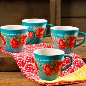 Set of 2🌺  New Pioneer Woman Vintage
Floral Mugs